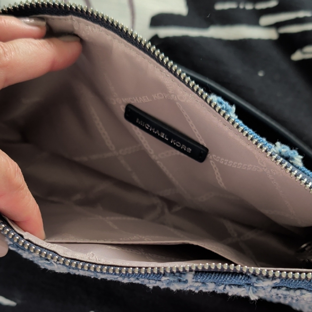 Michael Kors Blue and White Denim Shoulder Bag - Picture 5 of 6